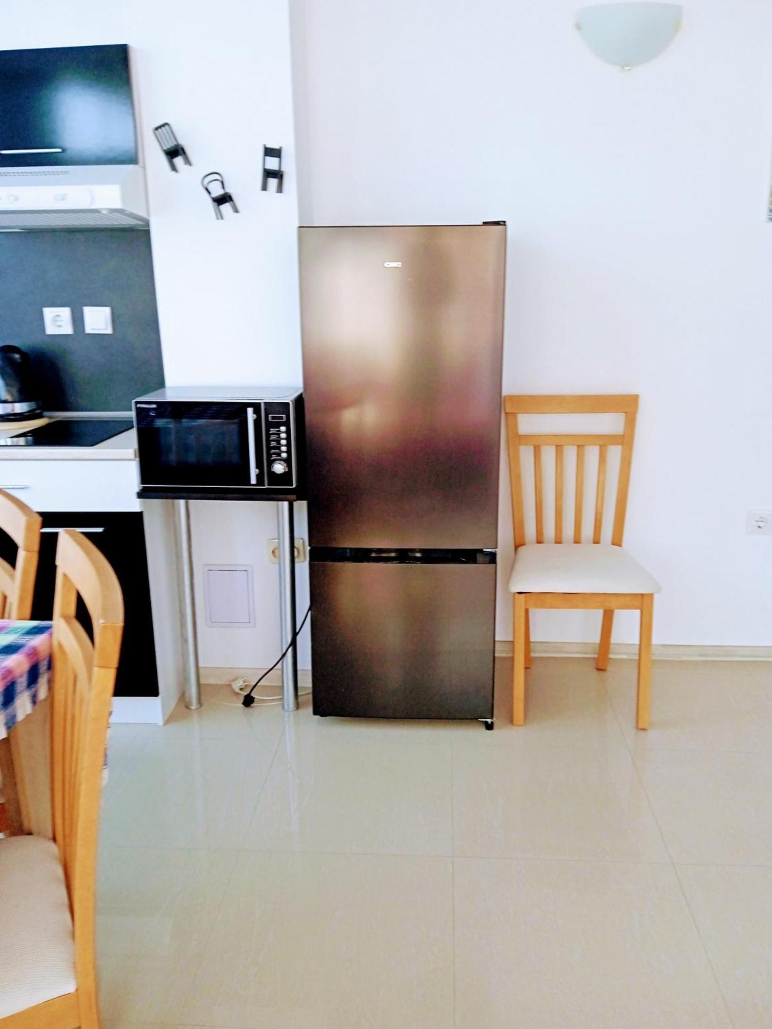 Vip Apart Svetlana 拉夫达 外观 照片